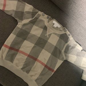 Burberry sweater